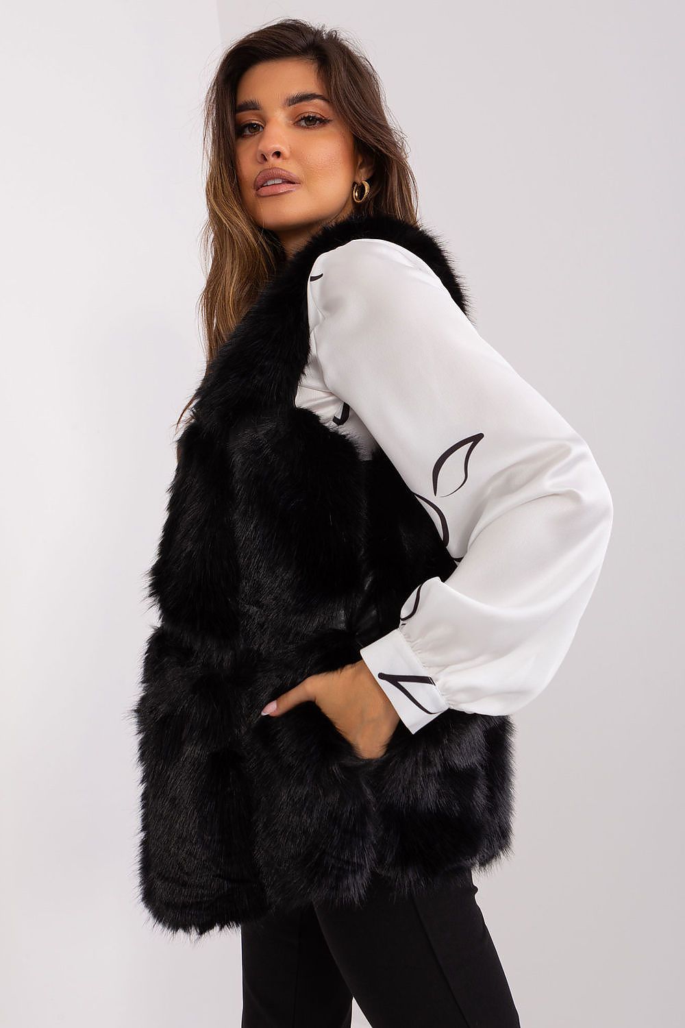  Gilet model 187530 Wool Fashion Italia 