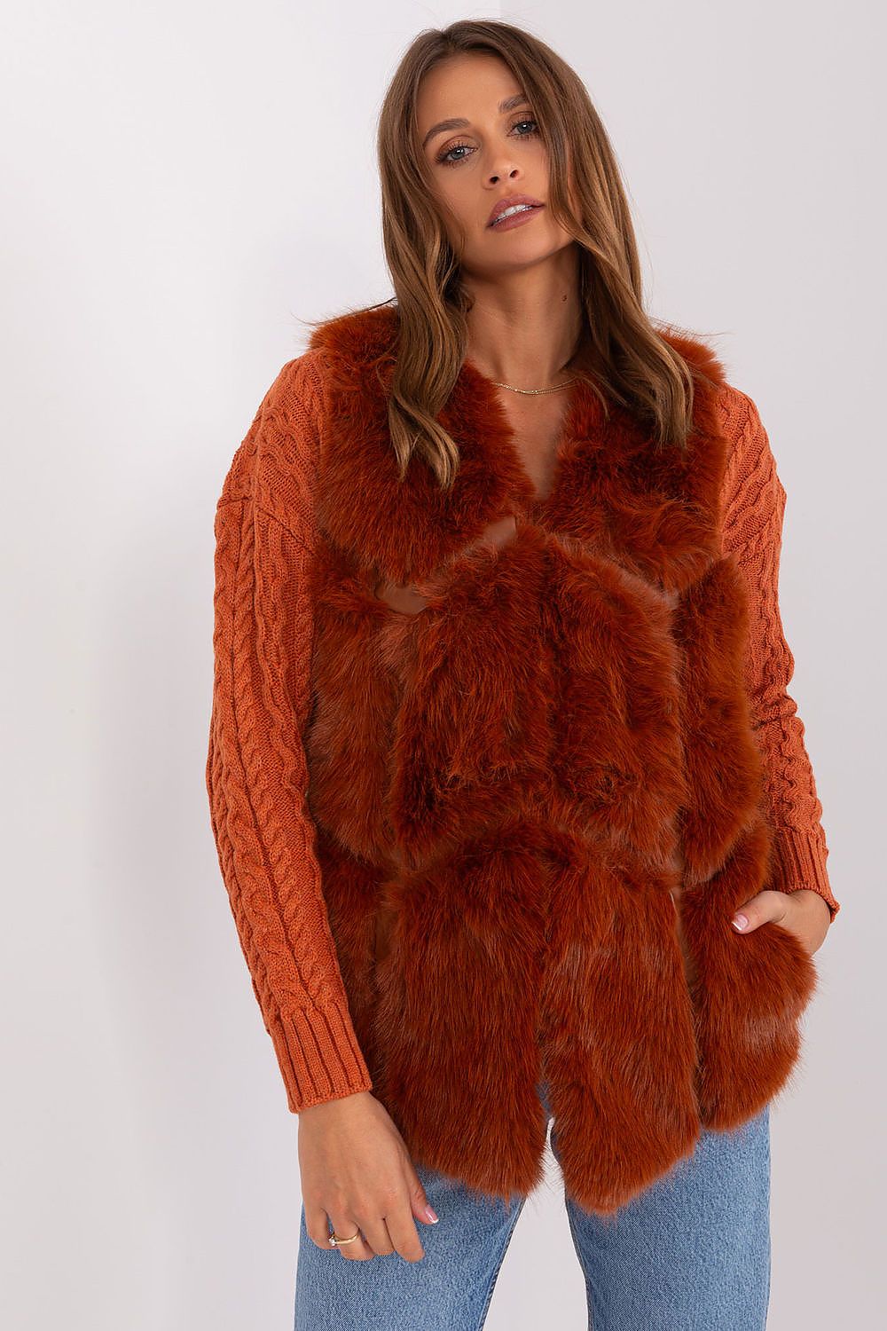  Gilet model 187535 Wool Fashion Italia 