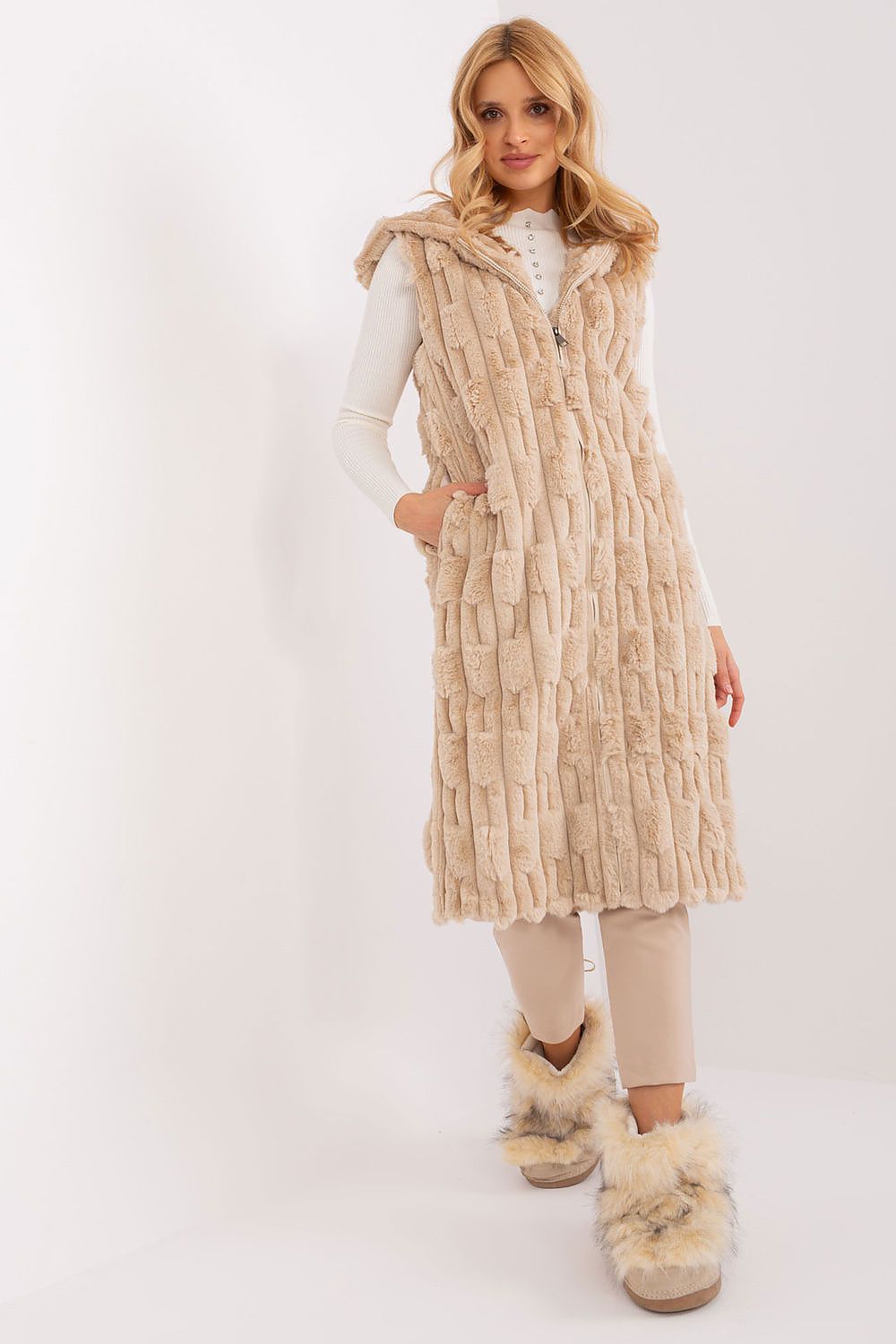  Gilet model 190865 Wool Fashion Italia 