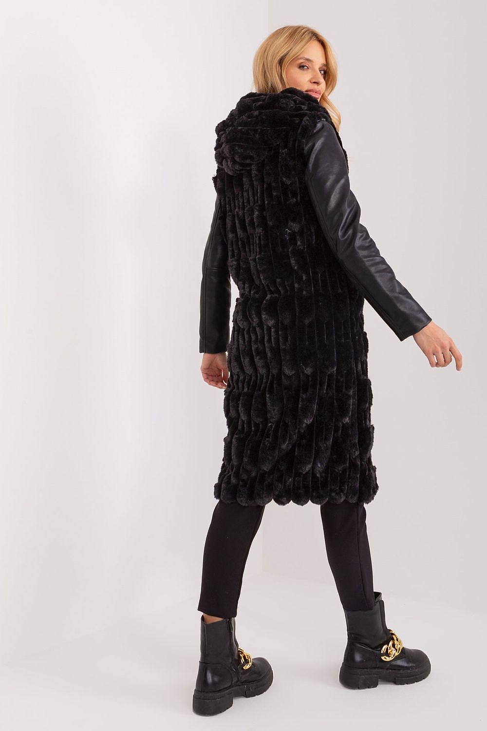  Gilet model 190866 Wool Fashion Italia 