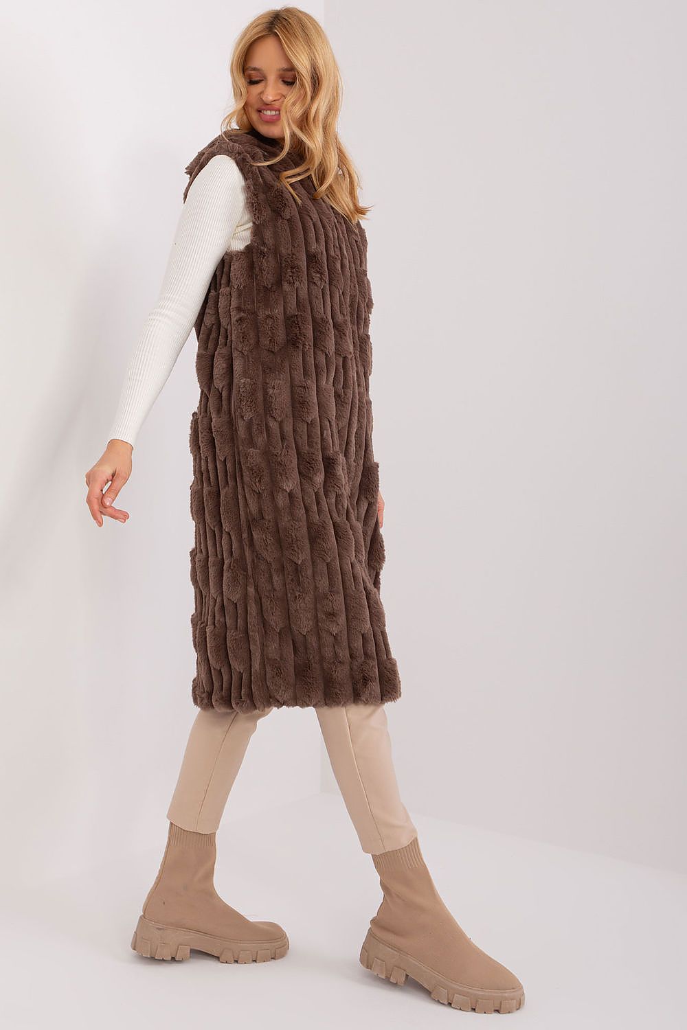  Gilet model 190868 Wool Fashion Italia 