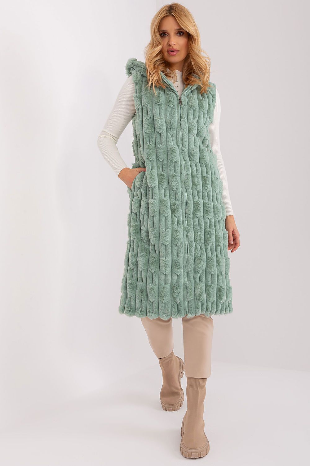  Gilet model 190869 Wool Fashion Italia 