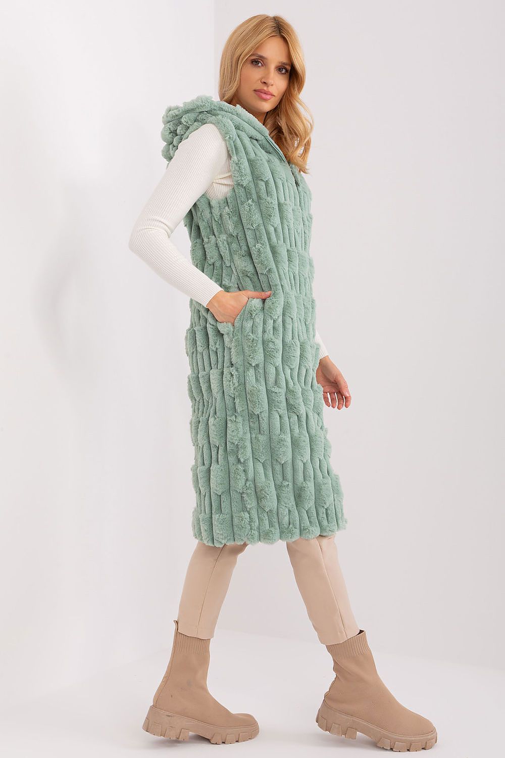  Gilet model 190869 Wool Fashion Italia 