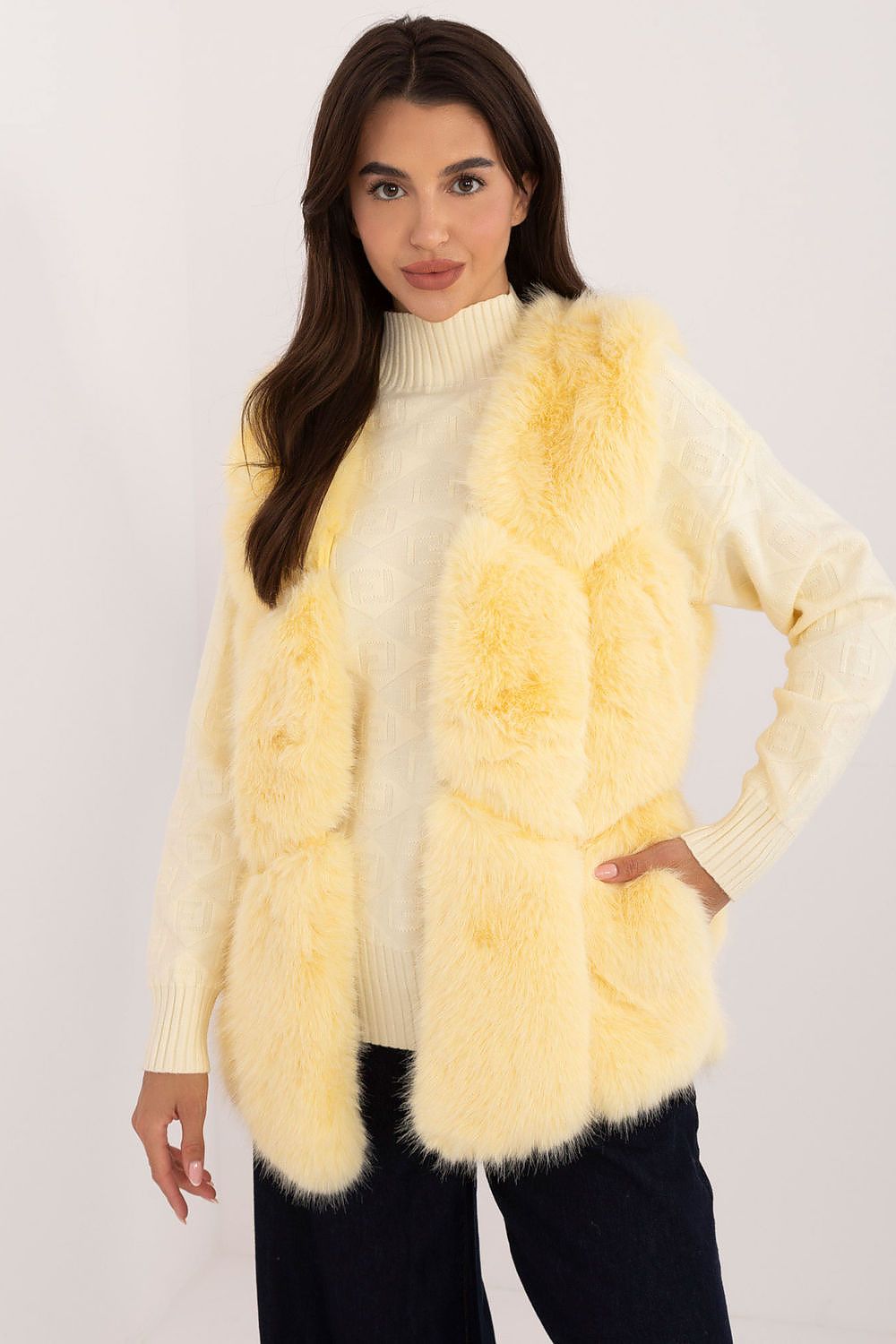  Gilet model 200536 Wool Fashion Italia 